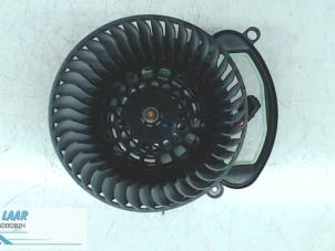 Used Heating and ventilation fan motor Renault Talisman (RFDL) 1.6 dCi 130 Price on request offered by Autodemontage van de Laar