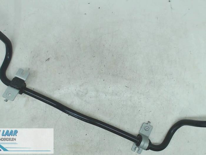 Front anti-roll bar from a Renault Laguna III (BT) 1.5 dCi 110 2007