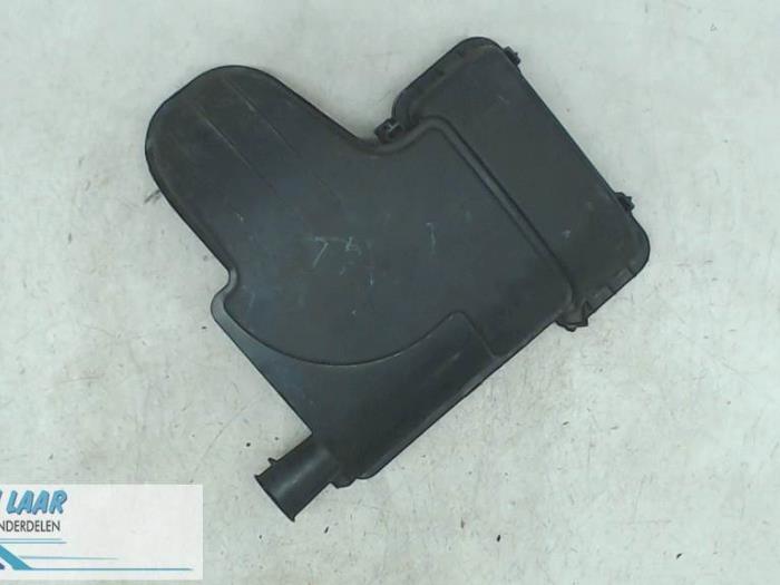 Begagnade Luftfilterhus Citroen C1 1.0 12V Pris € 30,00 Marginaltabell erbjuds av Autodemontage van de Laar