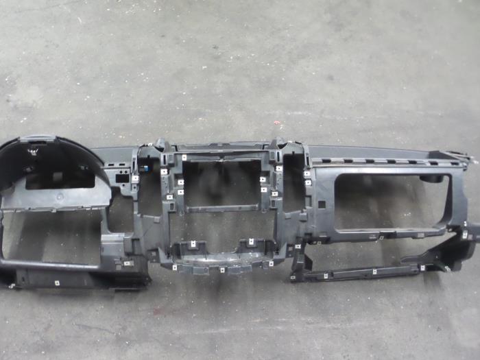 Używane Panel Mercedes Sprinter 3,5t (906.63) 311 CDI 16V Cena € 100,00 Procedura marży oferowane przez Autodemontage van de Laar