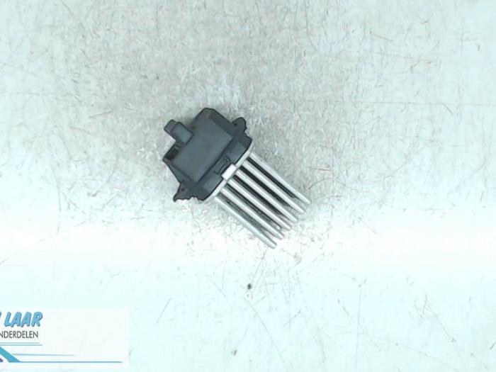 Heater resistor from a Mercedes-Benz Sprinter 3,5t (906.63) 311 CDI 16V 2013
