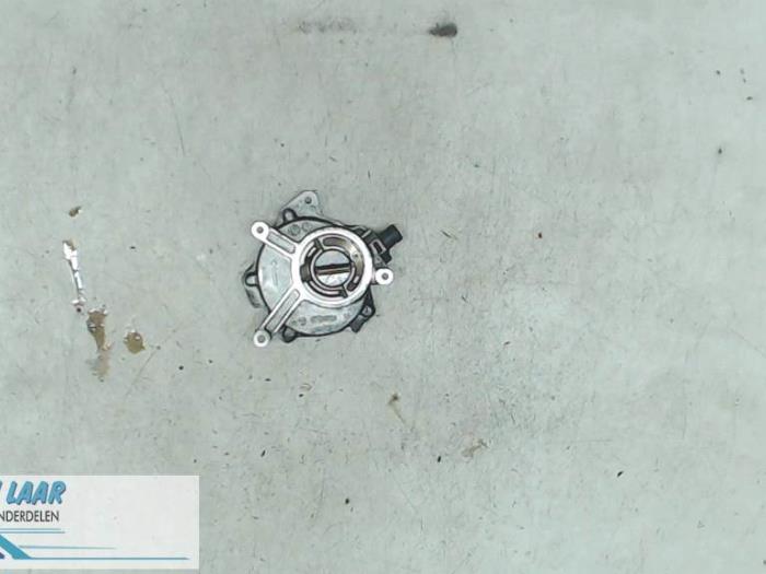 Bomba de vacío (Gasolina) de un Audi TT (8J3) 2.0 TFSI 16V 2008