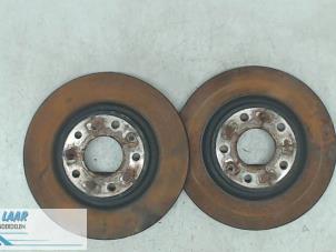 Used Front brake disc Renault Kadjar (RFEH) 1.5 Blue dCi Price on request offered by Autodemontage van de Laar