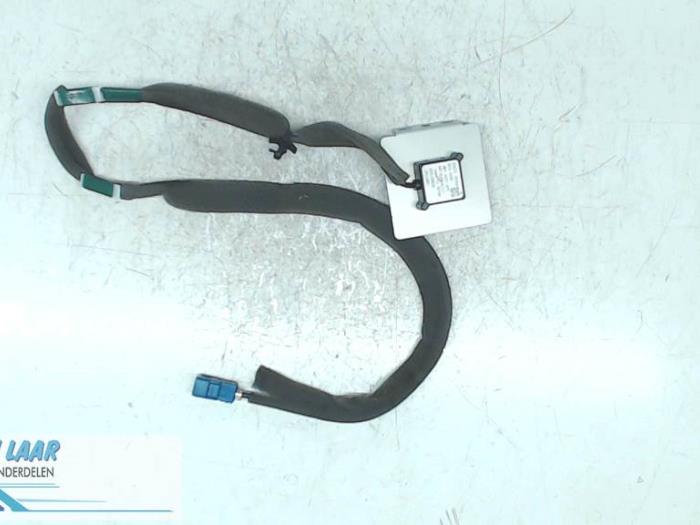 Używane Antena GPS Nissan Note (E12) 1.2 DIG-S 98 Cena na żądanie oferowane przez Autodemontage van de Laar