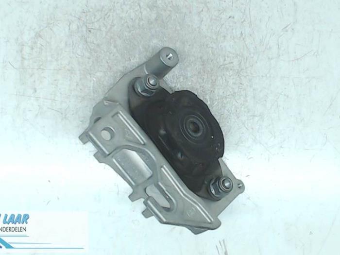 Used Engine mount Renault Clio IV (5R) 1.5 Energy dCi 90 FAP Price € 30,25 Inclusive VAT offered by Autodemontage van de Laar
