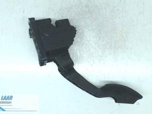 Used Accelerator pedal Fiat Punto III (199) 0.9 TwinAir Turbo 100 Price on request offered by Autodemontage van de Laar