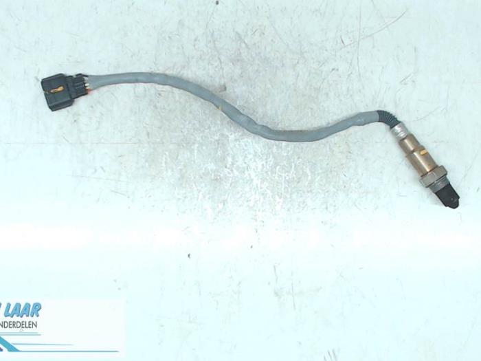 Usados Sonda Lambda Renault Trafic Passenger (1JL/2JL/3JL/4JL) 1.6 dCi 120 Twin Turbo Precio de solicitud ofrecido por Autodemontage van de Laar