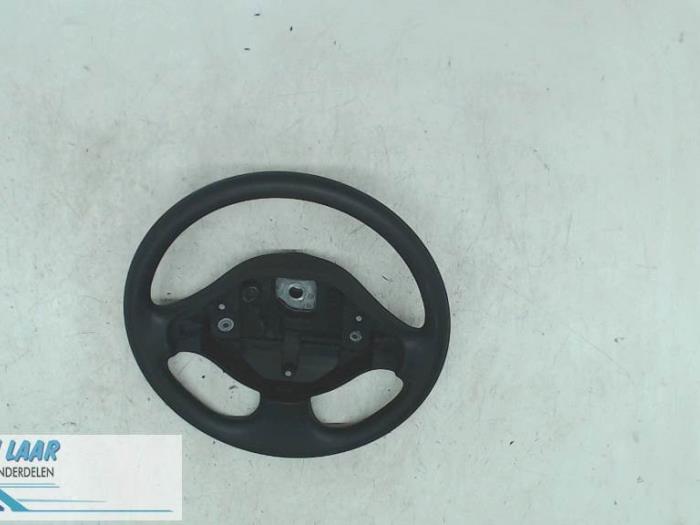 Steering wheel from a Dacia Logan (LS) 1.4 2003