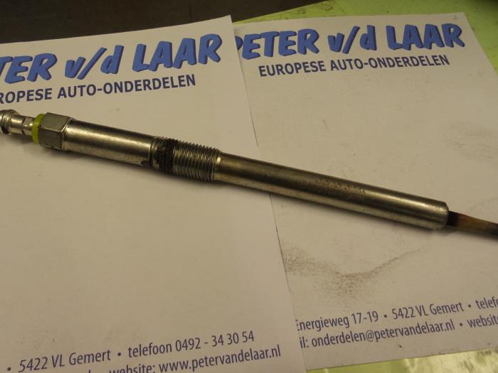Used Glow plug Renault Espace (RFCJ) 1.8 Energy Tce 225 Price on request offered by Autodemontage van de Laar