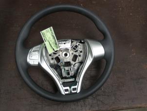 Used Steering wheel Nissan NP 300 Navara (D23) 2.3 dCi twinturbo 16V Price € 150,00 Margin scheme offered by Autodemontage van de Laar