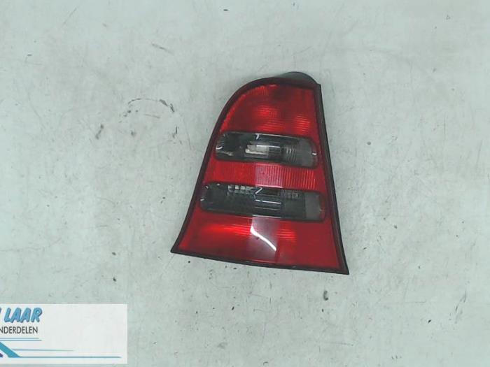 Tylne swiatlo pozycyjne prawe z Mercedes-Benz A (W168) 1.7 A-160 CDI 16V 2001