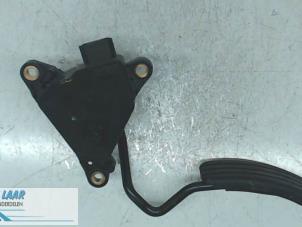 Used Accelerator pedal Renault Modus/Grand Modus (JP) 1.5 dCi 80 Price on request offered by Autodemontage van de Laar
