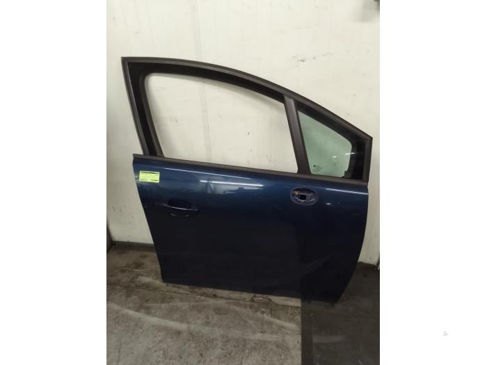 Front door 4-door, right Opel Meriva 1.7 CDTI 16V Z22A - 39144652