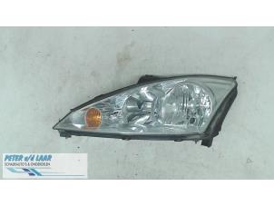 Used Headlight, left Ford Focus 1 1.6 16V Price € 35,00 Margin scheme offered by Autodemontage van de Laar