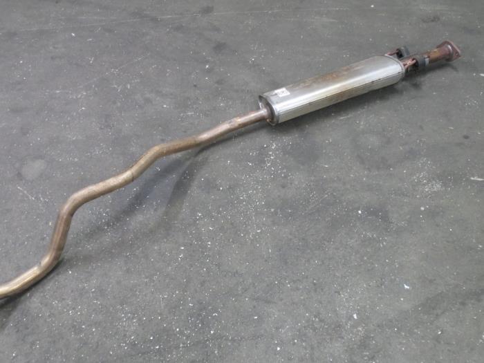 Gebrauchte Auspuff Mitteldämpfer Nissan Pulsar (C13) 1.2 DIG-T 16V Preis auf Anfrage angeboten von Autodemontage van de Laar