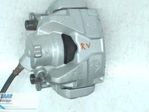 Used Front brake calliper, right Dacia Duster (HS) 1.5 dCi 4x4 Price on request offered by Autodemontage van de Laar