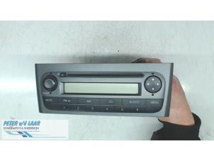 Used Radio CD player Fiat Grande Punto (199) 1.9 Multijet Sport Price € 50,00 Margin scheme offered by Autodemontage van de Laar