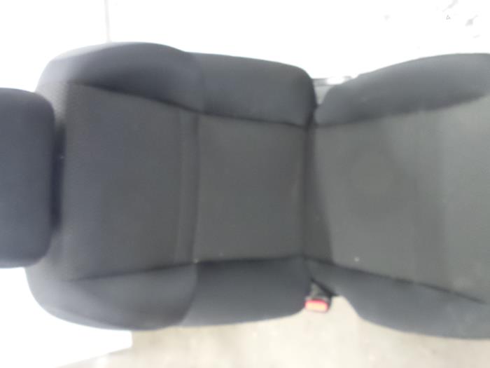 Fotel lewy z Nissan Qashqai (J11) 1.2 DIG-T 16V 2014