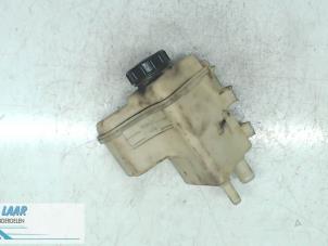 Used Power steering fluid reservoir Renault Clio II (BB/CB) 1.4 Price on request offered by Autodemontage van de Laar