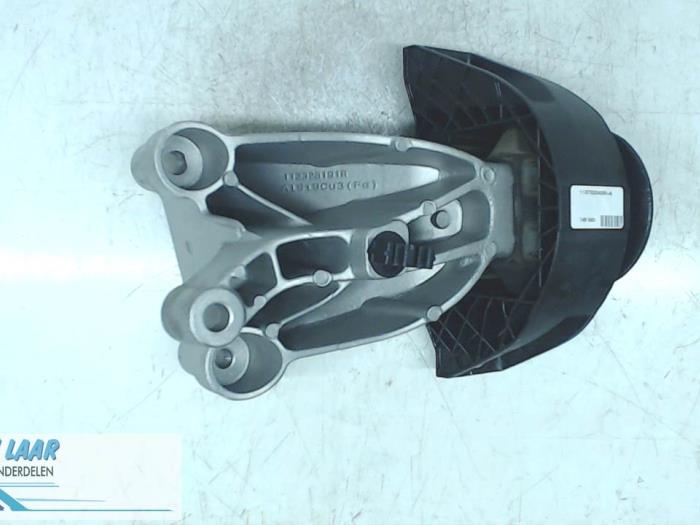 Usagé Support moteur Dacia Sandero II 0.9 TCE 12V Prix sur demande proposé par Autodemontage van de Laar