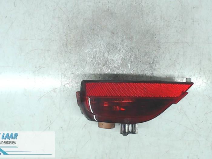 Rear fog light from a Renault Scénic III (JZ) 1.9 dCi 2010