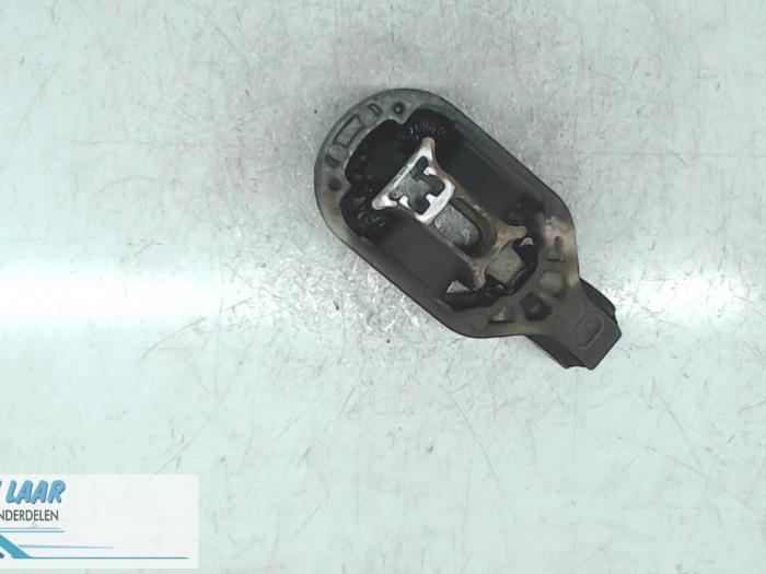 Used Engine mount Renault Scénic III (JZ) 1.9 dCi Price on request offered by Autodemontage van de Laar
