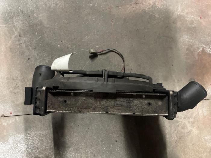 Usados Intercooler Mercedes Vito (638.0) 2.3 110D Precio € 100,00 Norma de margen ofrecido por Autodemontage van de Laar