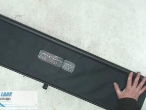 Usados Lona maletero Peugeot 206 CC (2D) 2.0 16V Precio de solicitud ofrecido por Autodemontage van de Laar