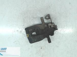 Used Rear brake calliper, left Renault Kangoo Express (FW) 1.5 dCi 75 Price on request offered by Autodemontage van de Laar