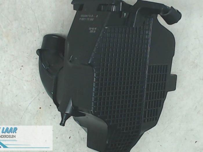 Boîtier filtre à air d'un Dacia Duster (SR) 1.6 16V 2018