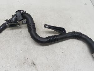 Used Air intake hose Renault Clio IV (5R) 0.9 Energy TCE 90 12V Price on request offered by Autodemontage van de Laar