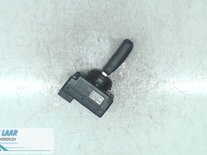 Ignition lock + key from a Porsche Cayenne (9PA) 4.5 S V8 32V 2004