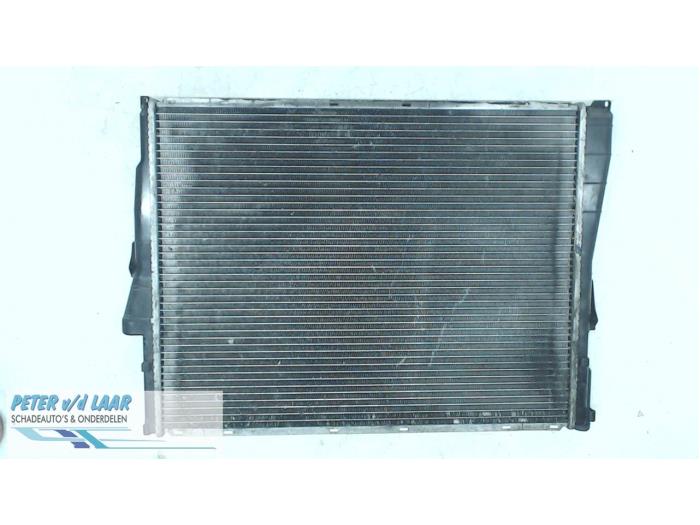 Gebrauchte Kühler BMW 3 serie (E46/4) 318i 16V Preis € 25,00 Margenregelung angeboten von Autodemontage van de Laar