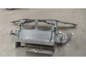 Used Front panel BMW 3 serie (E46/4) 318i 16V Price on request offered by Autodemontage van de Laar