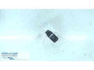 Used Parking brake switch Renault Kadjar (RFEH) 1.5 Blue dCi Price on request offered by Autodemontage van de Laar
