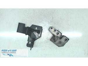 Used Bonnet lock mechanism Volkswagen Polo Price on request offered by Autodemontage van de Laar