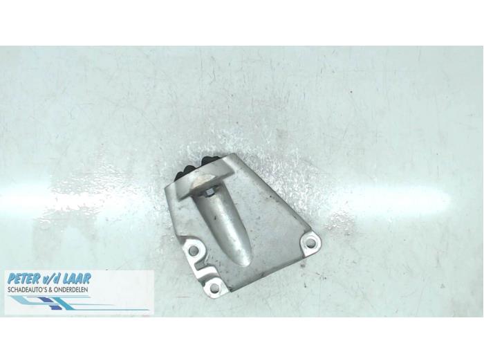 Usagé Support moteur Volkswagen Phaeton (3D) 3.0 V6 TDI 24V 4Motion Prix sur demande proposé par Autodemontage van de Laar