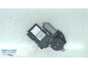 Used Door window motor Audi A2 (8Z0) 1.4 16V Price € 30,00 Margin scheme offered by Autodemontage van de Laar
