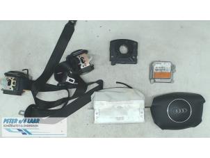 Used Airbag set + module Audi A2 (8Z0) 1.4 16V Price on request offered by Autodemontage van de Laar