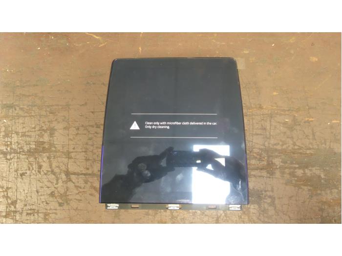 Display Multi Media control unit from a Renault Clio V (RJAB) 1.0 TCe 100 12V 2019