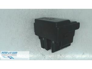 Used Fuse box Renault Clio V (RJAB) 1.0 TCe 100 12V Price on request offered by Autodemontage van de Laar