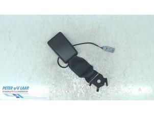 Used Rear seatbelt buckle, right Renault Clio V (RJAB) 1.0 TCe 100 12V Price on request offered by Autodemontage van de Laar