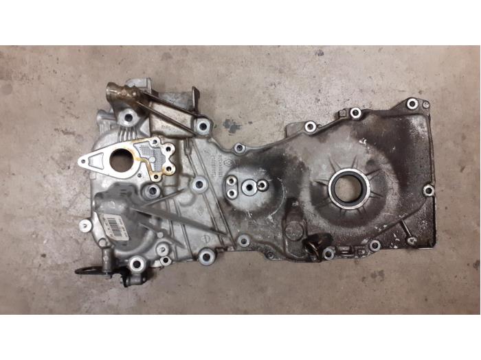 Usagé Couvercle de distribution Renault Captur I (2R) 0.9 Energy TCE 12V Prix € 50,00 Règlement à la marge proposé par Autodemontage van de Laar