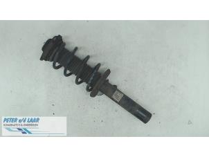 Used Front shock absorber rod, right Audi A3 (8P1) 1.6 Price € 40,00 Margin scheme offered by Autodemontage van de Laar