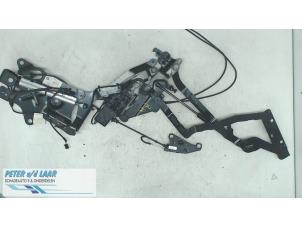 Used Boot lid hinge Opel Astra H Twin Top (L67) 1.8 16V Price on request offered by Autodemontage van de Laar