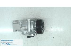 Used Air conditioning pump Dacia Duster (SR) 1.6 16V Price on request offered by Autodemontage van de Laar