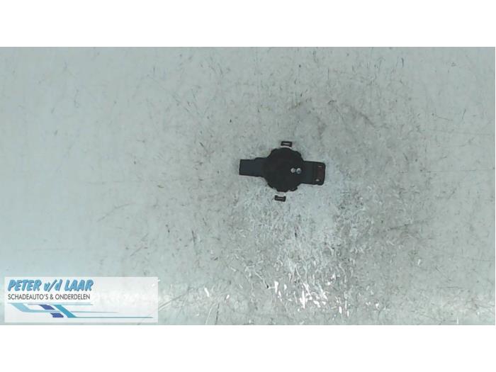 Begagnade Regnsensor Audi A4 Avant (B9) 2.0 TDI 16V Pris € 125,00 Marginaltabell erbjuds av Autodemontage van de Laar