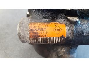 Usagé Pompe de direction Renault Espace (JK) 2.0 Turbo 16V Grand Espace Prix € 60,00 Règlement à la marge proposé par Autodemontage van de Laar