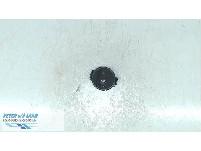 Begagnade Regnsensor Nissan Note (E12) 1.5 dCi 90 Pris € 40,00 Marginaltabell erbjuds av Autodemontage van de Laar