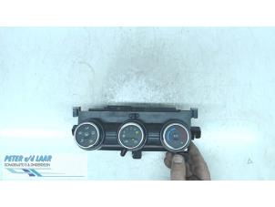 Usados Panel de control de calefacción Dacia Duster (SR) 1.5 Blue dCi 115 Precio de solicitud ofrecido por Autodemontage van de Laar